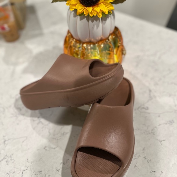 Slides - Picture 3 of 10